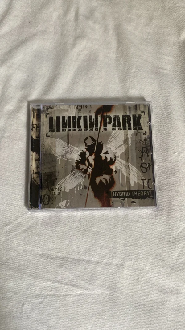 البوم hybrid theory از linkin park - Image 3
